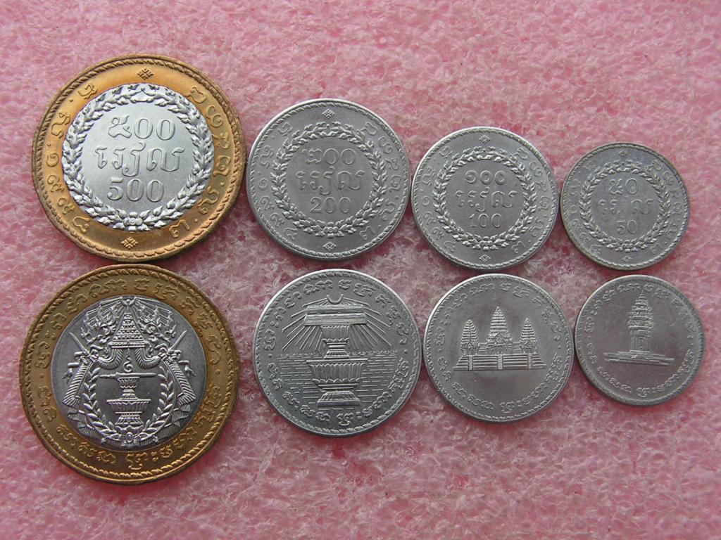 Камбоджа набор 50 100 200 500 риелей 1994 unc