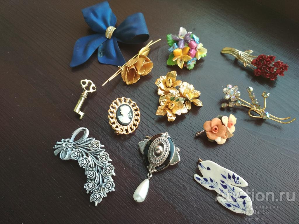 Винтажные броши  Брошь ручной работы с подписью