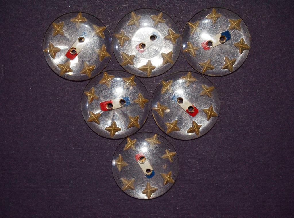 Винтажная ПУГОВИЦА - ЗВЕЗДЫ - Франция Винтаж 1960-е г. - ⌀ 22 мм. - цена 1 шт.