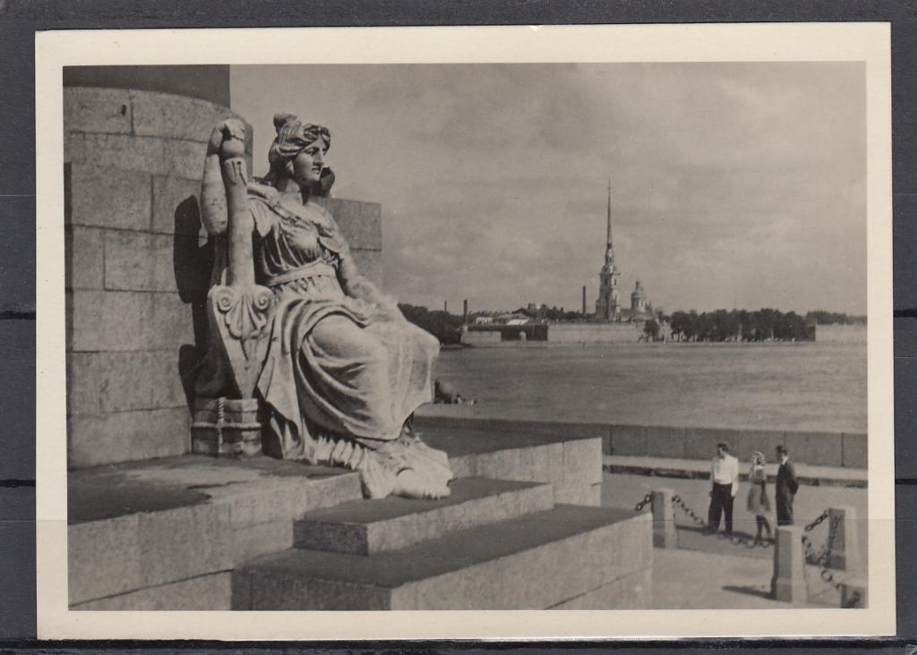 ЛЕНИНГРАД   На Пушкинской площади  1953  ЛФХ ЧИСТАЯ