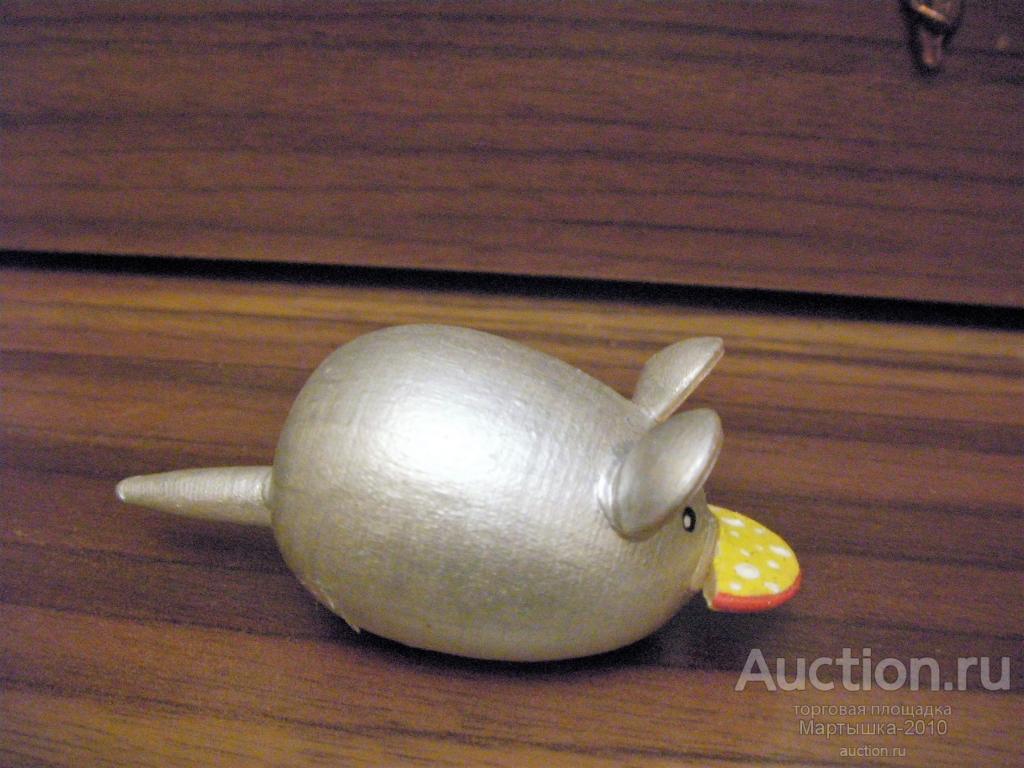 Мышь деревянная. С магнитом.