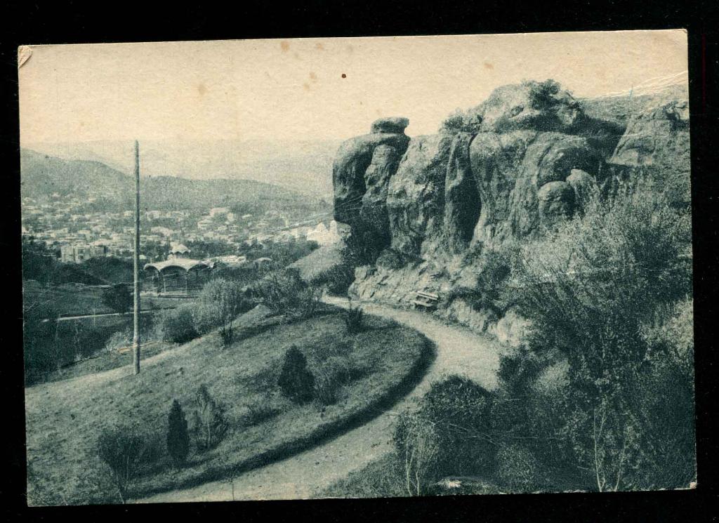 823 Кисловодск Красные камни