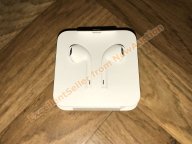  Apple EarPods Lightning с переходником, новые, оригинал (из комплекта)
