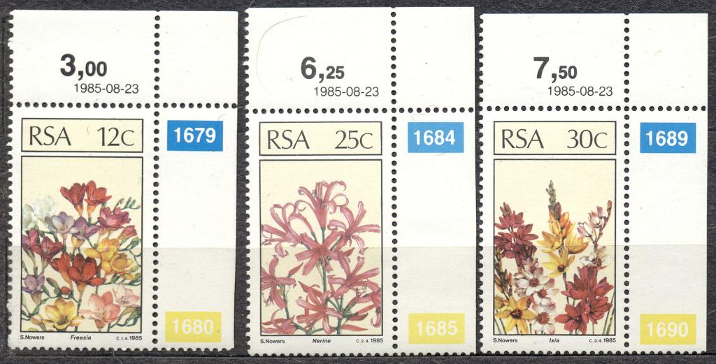 ЮАР 1985 г. серия  "цветы" краевые негашеная**