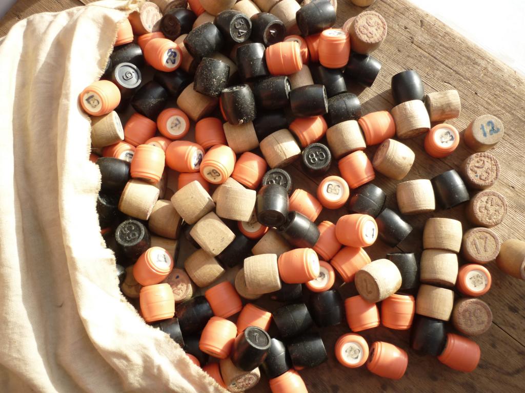 Бочонки от Русского Лото из СССР Все вмести или по номерам. — покупайте ...