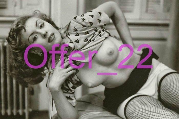 Фотография ДЕВУШКА ЭРОТИКА РЕТРО КОПИЯ размер около: 10 х 15 см. Э983 