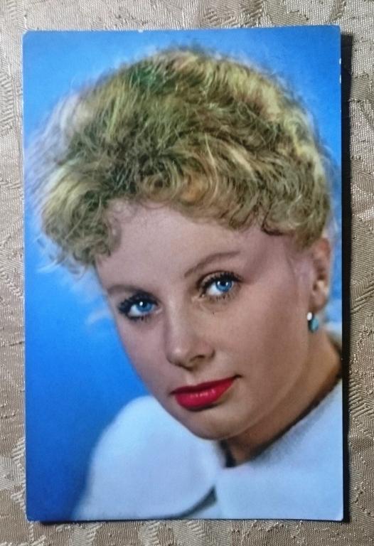 Актриса алла ларионова биография личная жизнь фото Артист. Алла Ларионова БСПК 1966г. тир. 200,0 тыс. (Л6) - покупайте на Auction.r