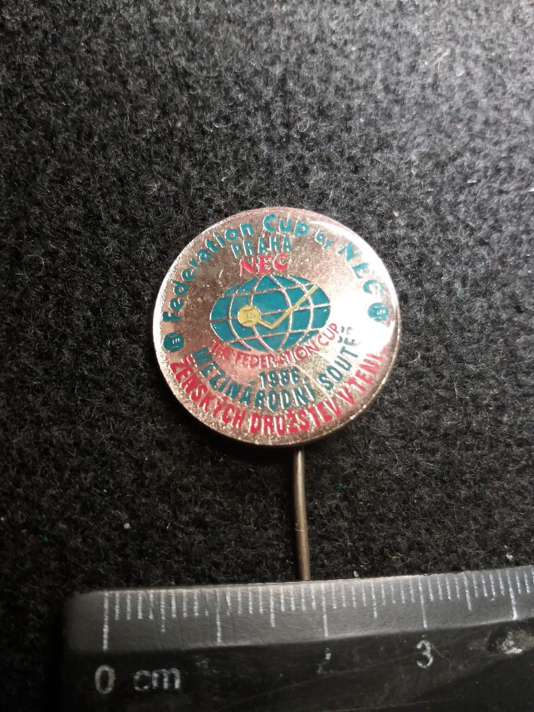 Знак "ФЕДЕРАЦИЯ КУБКА NEC. ПРАГА 1986" БОЛЬШОЙ ТЕННИС