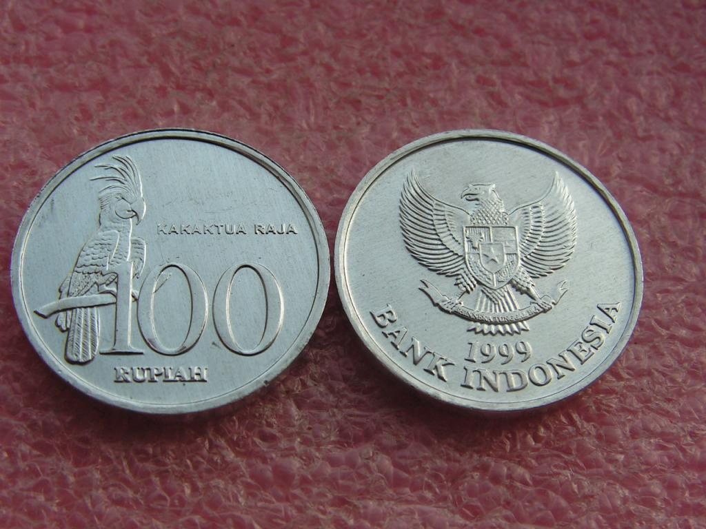 Индонезия 100 рупий 1999 unc
