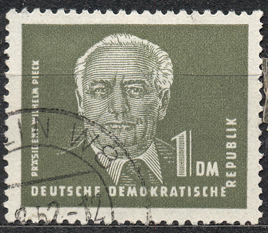 ГДР 1952  г. марка № 325 (МИХЕЛЬ)  гашеная КЦ 32 ЕВРО (2010)