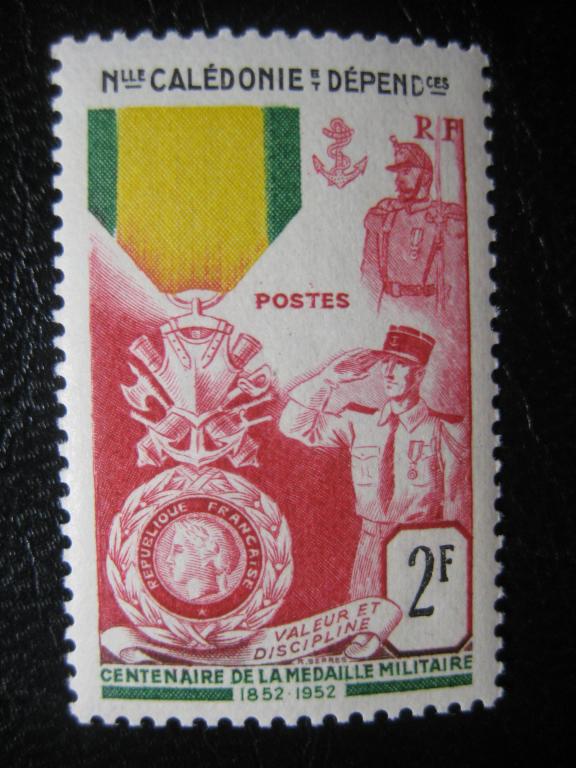 Марки. Н. Каледония. 1952 г.