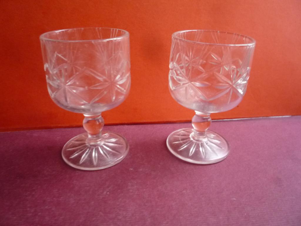 РЮМКИ СТАРИННЫЕ СТЕКЛО