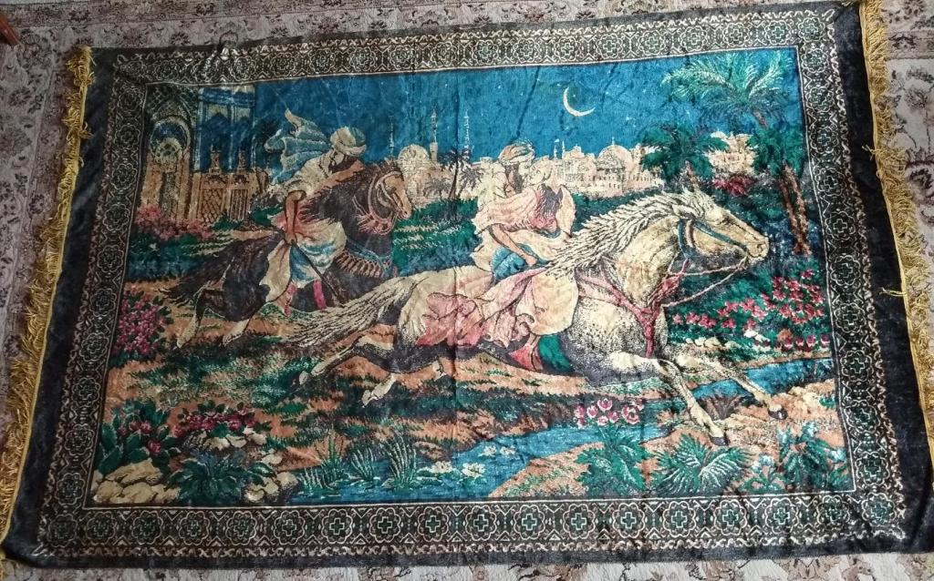 Ковёр настенный - плюш - ПОГОНЯ. 40-е годы. 1950/1310 см. Отличное состояние !