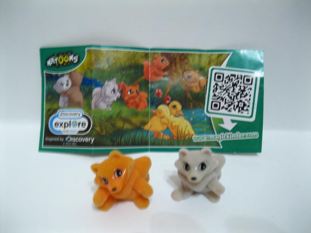Фигурки Лисички Бархатные обнимашки Magic Kinder 
