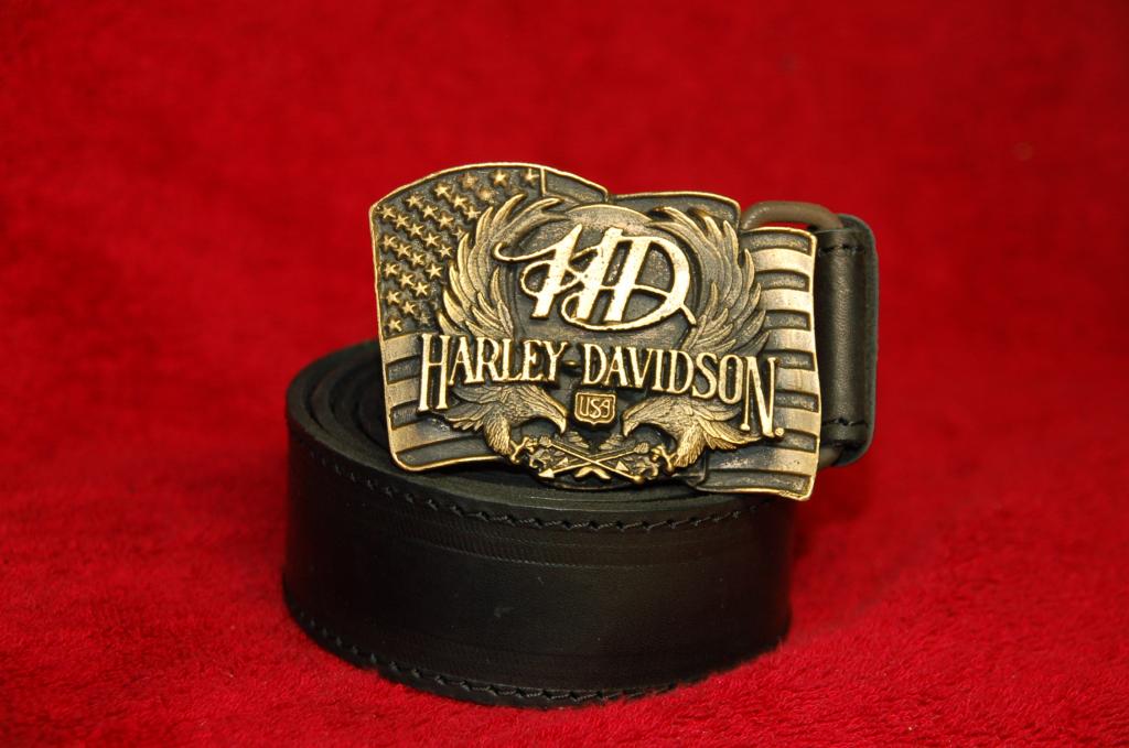 Ремень с пряжкой "HARLEY DAVIDSON" c флагом и орлами, подарок байкеру