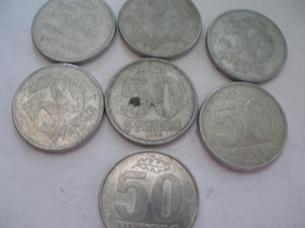 ГДР.50 пфеннингов  1958-4,68-1,71-2 .