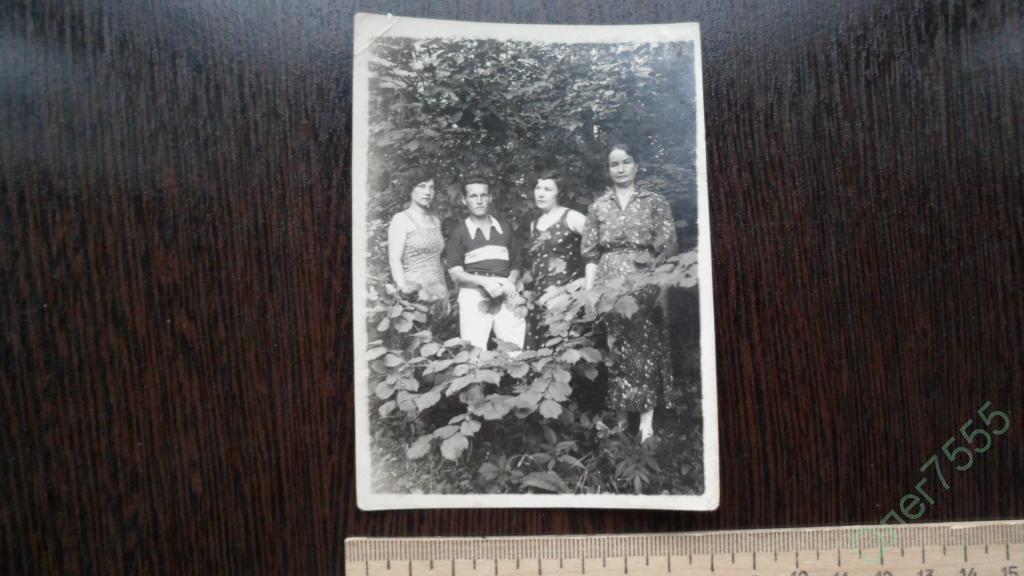 ФОТОГРАФИЯ ЖЕНЩИНЫ И МУЖЧИНА ЛЕС РЕТРО ФОТО 