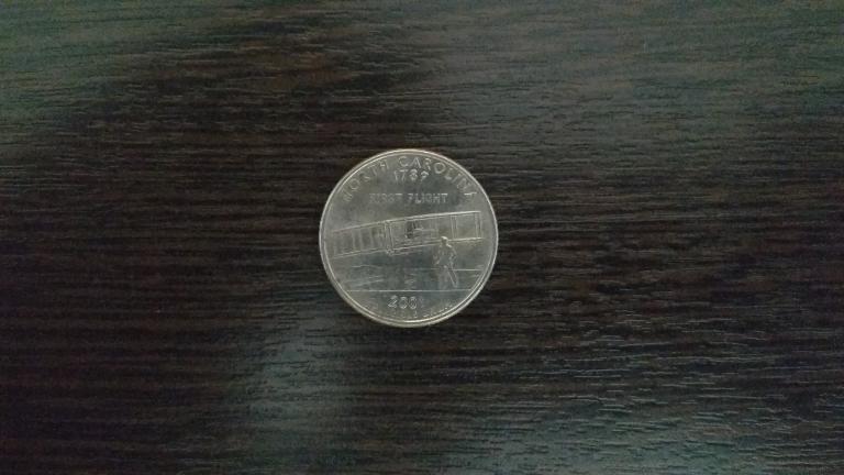 Монеты.США.2001.25 центов.Северная Каролина.(Р).aUNC