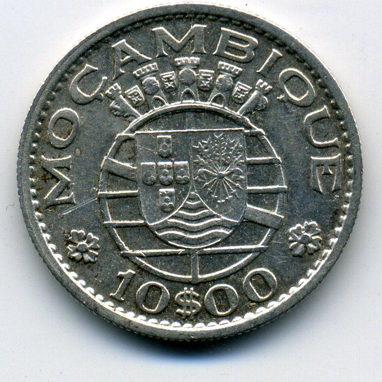 10 эскудо - Мозамбик - 1952 - серебро 720