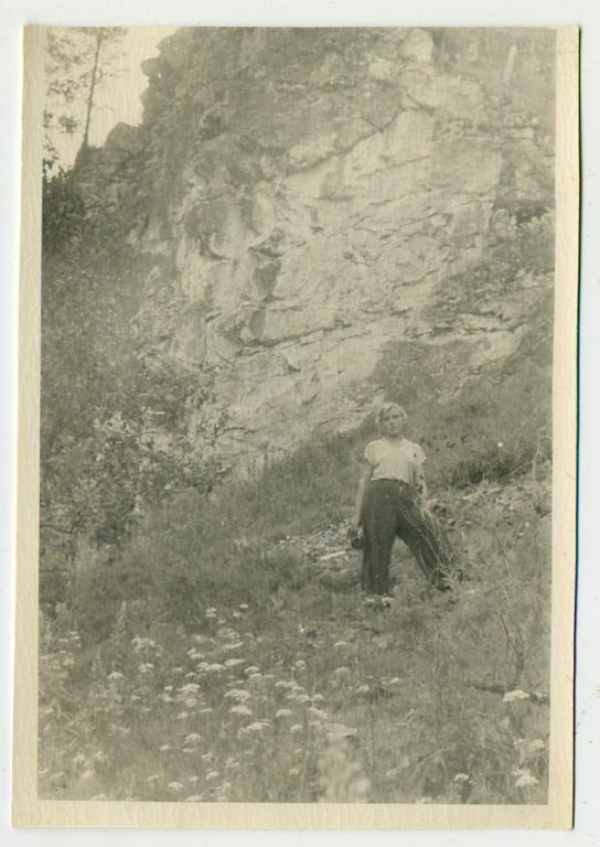 Река Чусовая сплав скалы камни 14 х 10 см