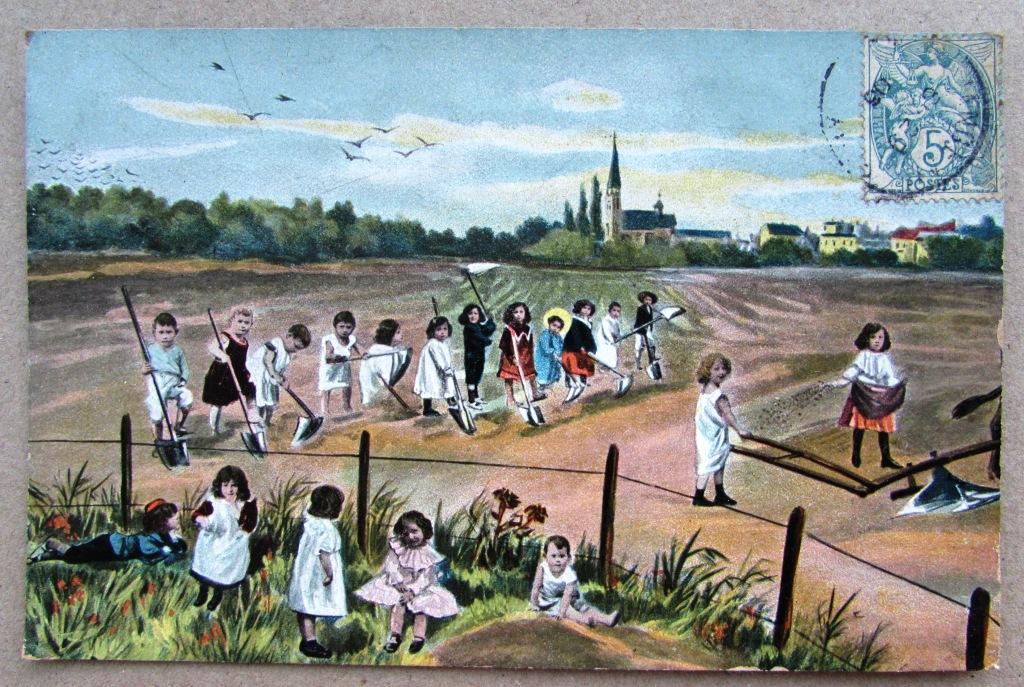 Малыши с лопатами и плугом на поле Штемпель 1906