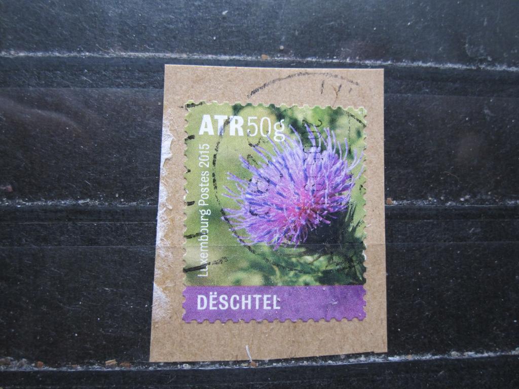 Люксембург серия "Дикие цветы",Чертополох (вырезка)