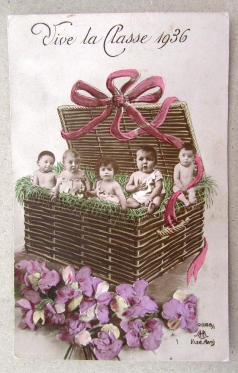 Младенцы в плетеном коробе Франция 1936
