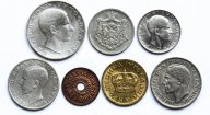 7 монет: 2 динара 1925, 1938, 10 динар 1938, 25 пара 1920, 1938 год. и др. Югославия.