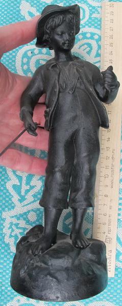 чугунная статуэтка Мальчик Рыбак, Куса,1981 год