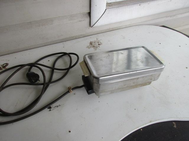 Стерилизатор для шприцев дезинфекционный электрический медицинский. СССР