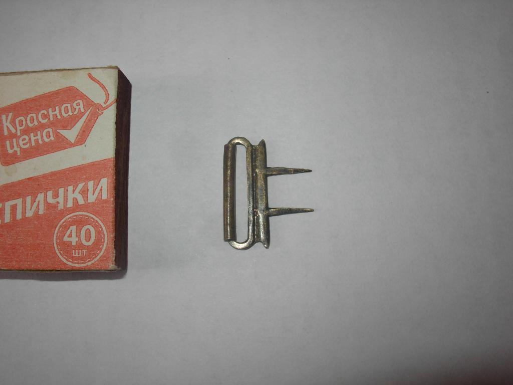 Пряжка старинная  на ремень , латунь патина , с крутящимся валиком