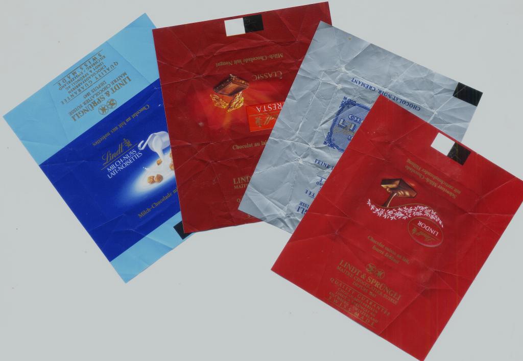 4 обертки от мини-шоколадок, Швеция.