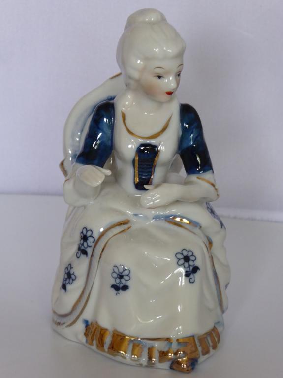 Германия фарфоровая статуэтка ученица на уроке 