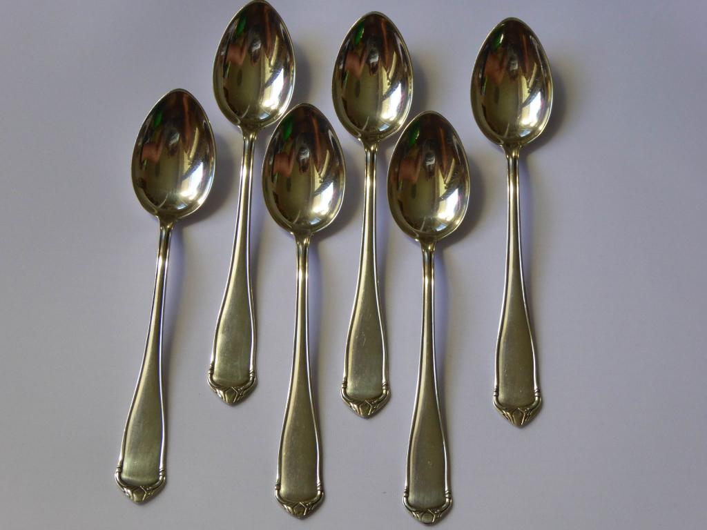 серебряные чайные ложки 1863 года. 6 чайных ложек стоят 60 рублей. кольчугинский мельхиор набор чайных ложек из мельхиора. ложка чайная таллинский ювелирный завод нейзильбер позолоченная. ложка 800 wtb проба серебра.