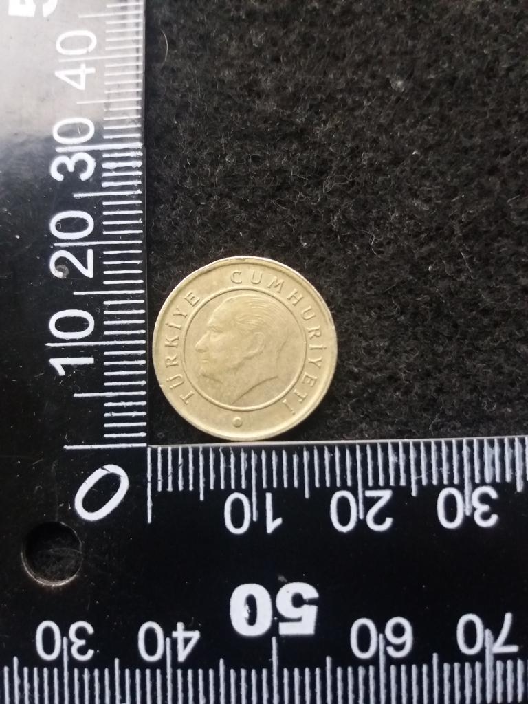 Монета "10 КУРУШ 2010", Турция