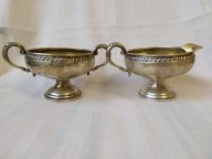 Серебряные сливочник и сахарница. Sterling. Вес 193 грамма.