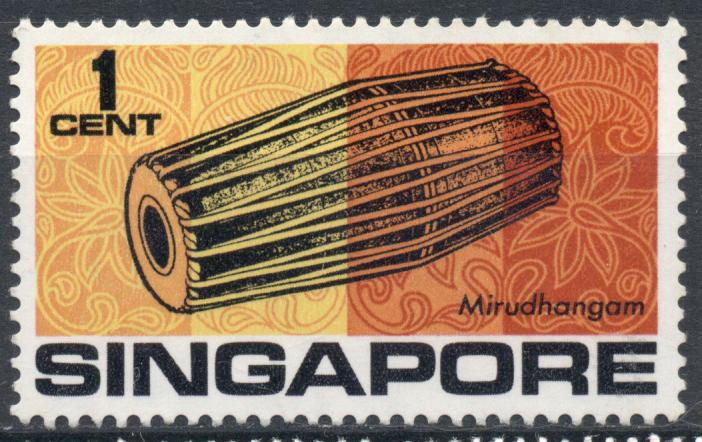 Сингапур 1969 г. Музыкальные инструменты негашеная** КЦ 0,2 ЕВРО (МИХЕЛЬ-2010)