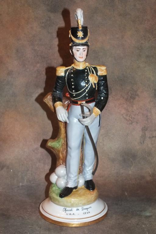 Фарфор. Статуэтка. Солдат Армии США 1836. SUAEDA. Испания.