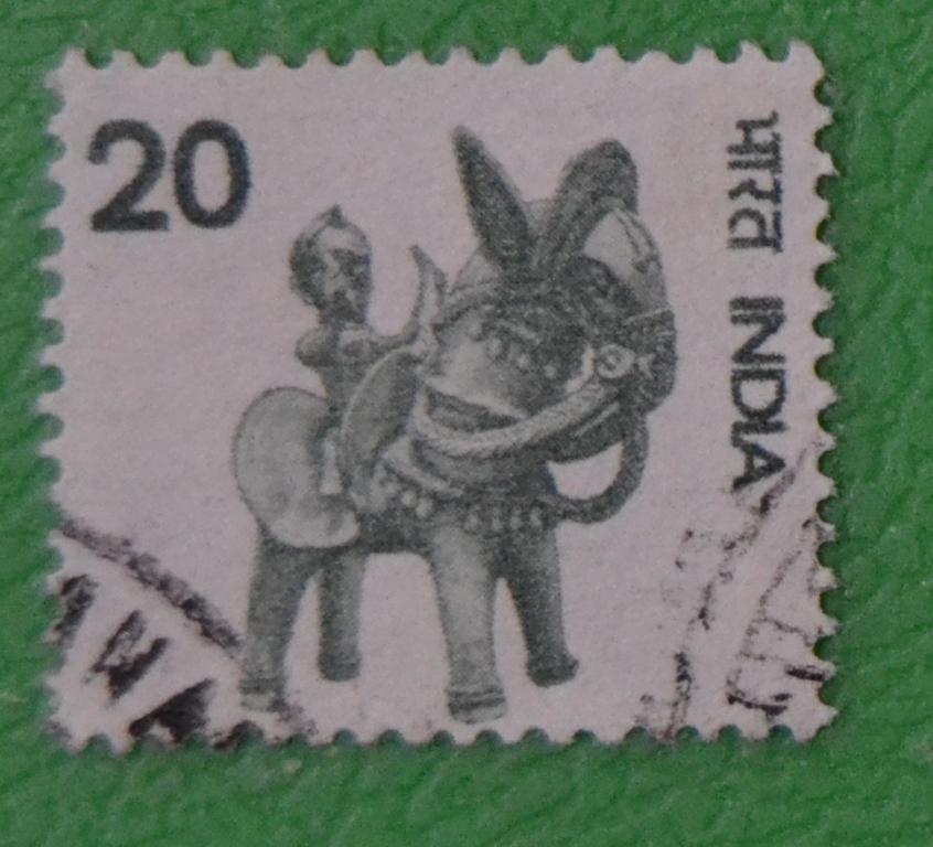 Индия 1975 г. Стандарт. Статуэтка всадник на лошади.СТО