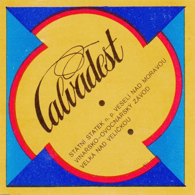 Этикетка Вино Чехословакия.