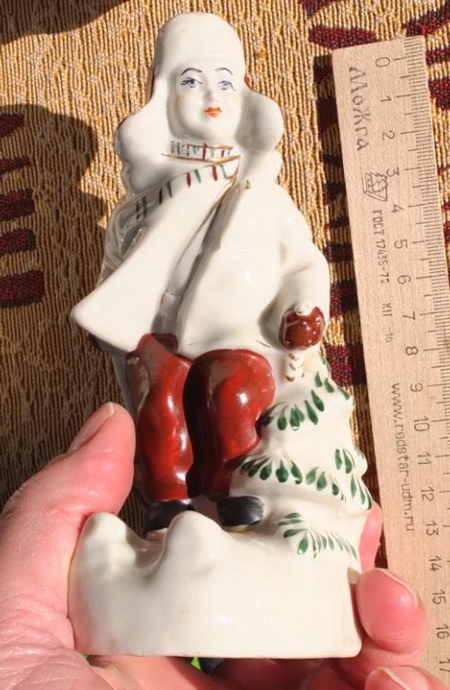 фарфоровая статуэтка Мальчик на лыжах,ЗХК