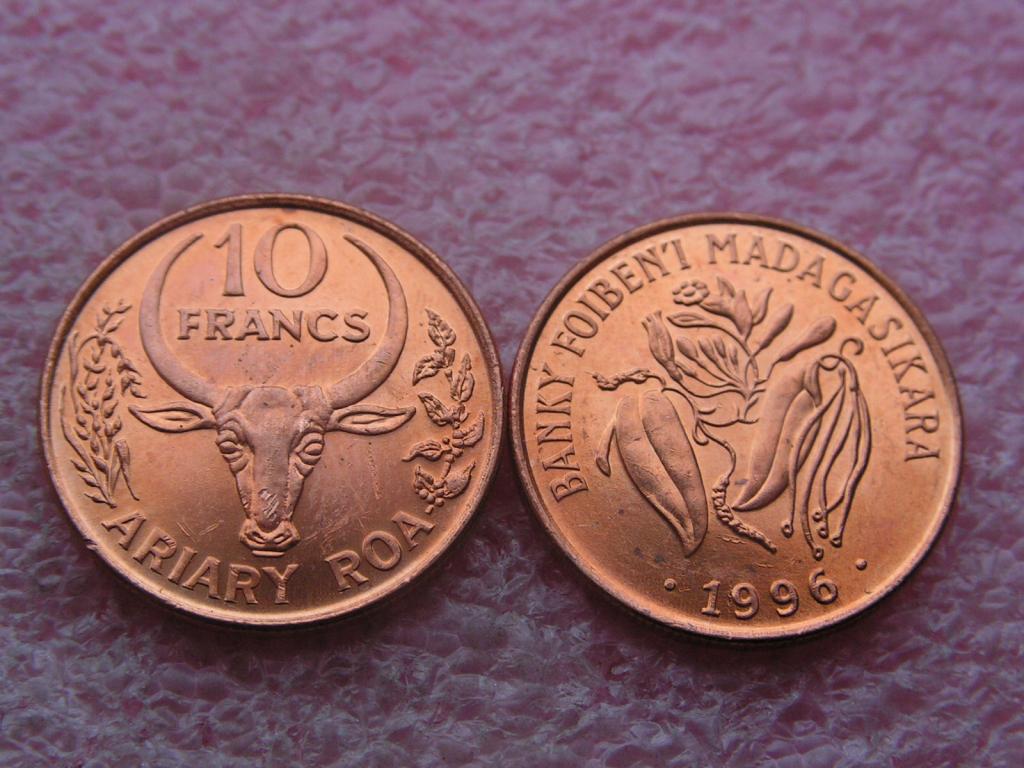 Мадагаскар 10 франков 1996 KM#22 unc
