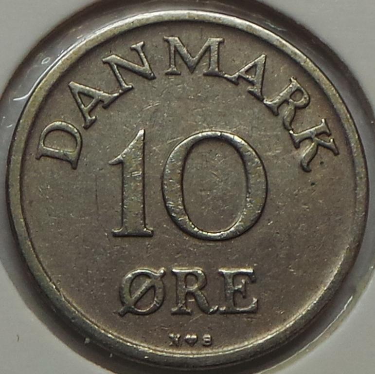 Дания 10 эре 1950 года КМ#841.1