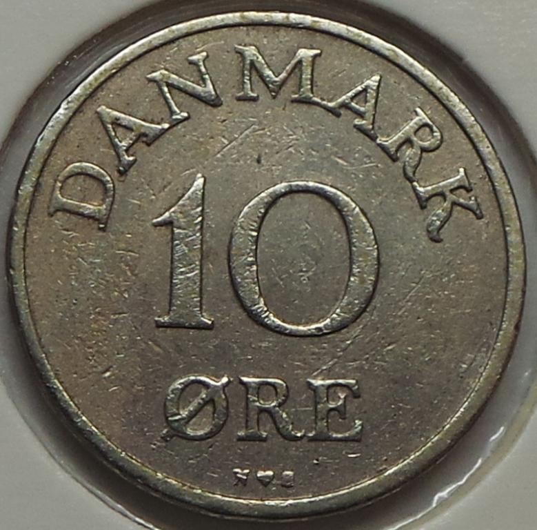 Дания 10 эре 1951 года КМ#841.1