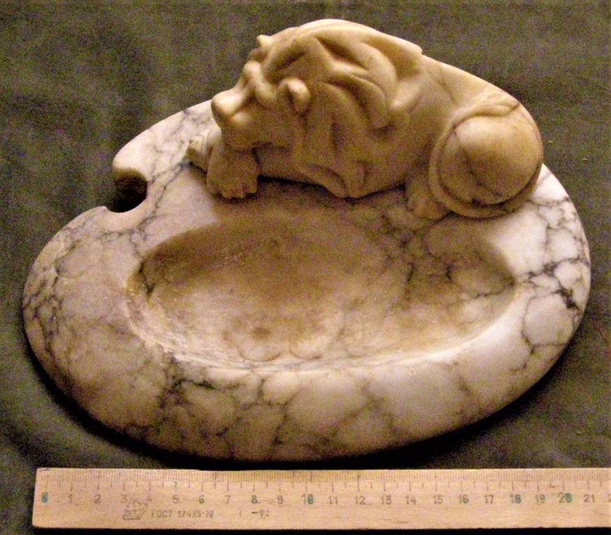 Мраморная визитница. Визитница. Мрамор. Лев. Царизм? Редкость.