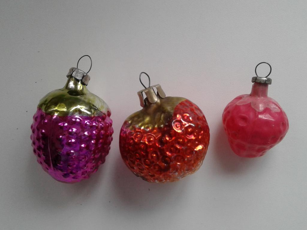 Елочная игрушка КЛУБНИКА. 3 шт.