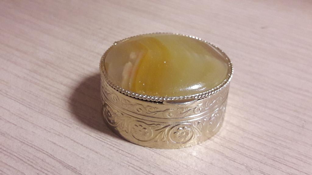 Таблетница . Шкатулка. Оникс. Металл. Германия. 3.