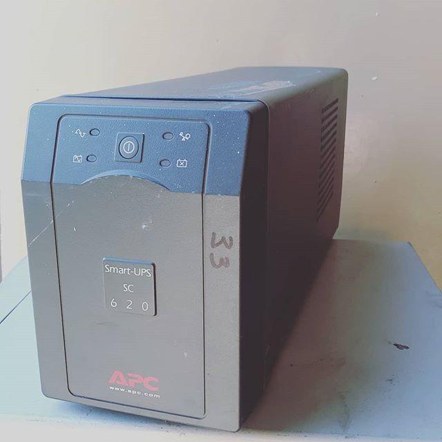 Smart ups sc. APC Smart-ups 620va sc620i. Smart ups SC 620. APC Smart-ups SC 620va. ИБП APC Smart-ups SC 620va 230v sc620i.