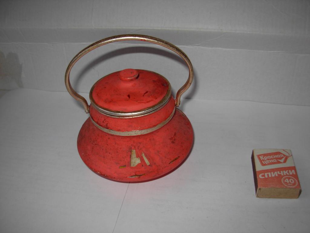 Сахарница старинная с крышкой , алюминий , краска , клеймо МЗСИ