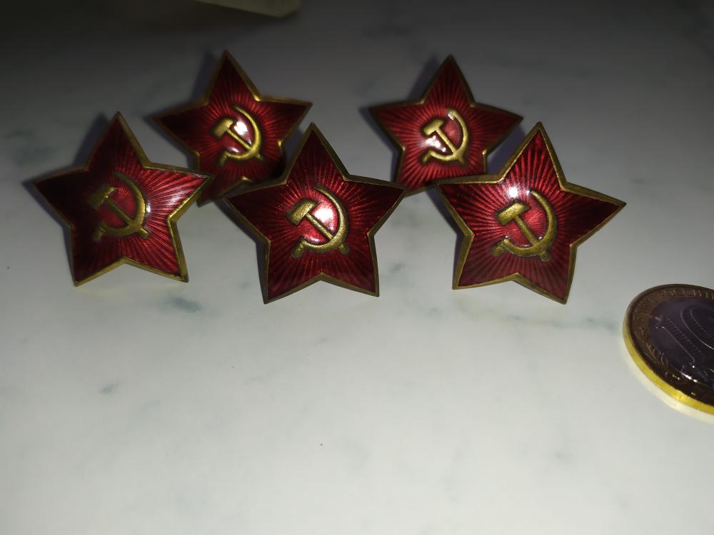 Знак .Кокарда. Звезда на фуражку старая латунь эмаль .32 мм. 50-х гг.